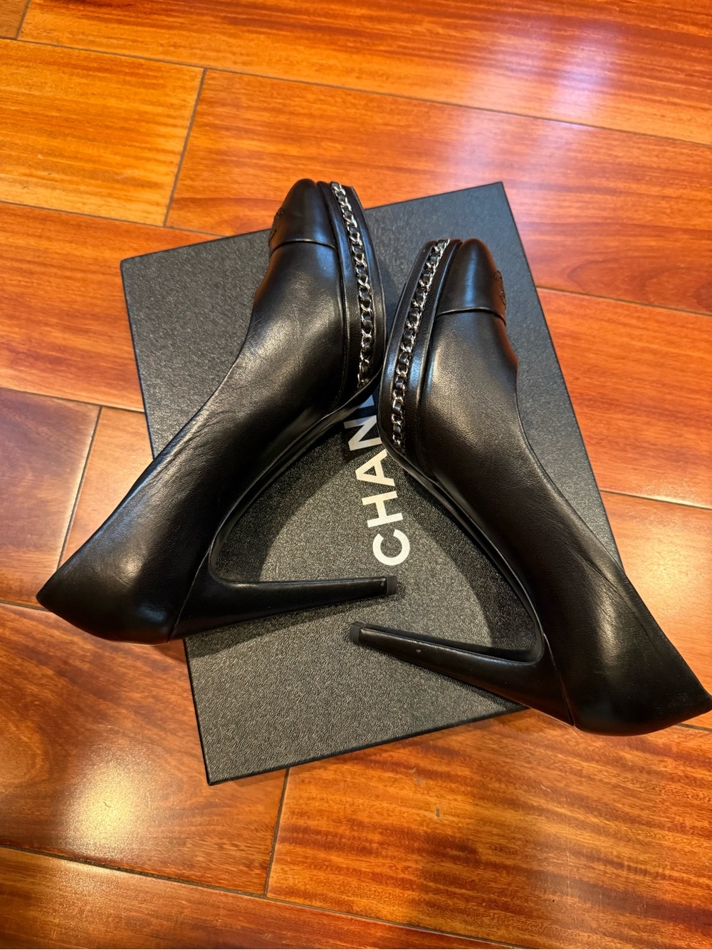 Chanel Black Leather Pump Heeled Shoe with Chain Accent - Picture 2 of 9